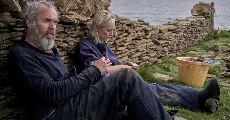 فرار از سرنوشت - پس‌زمینه