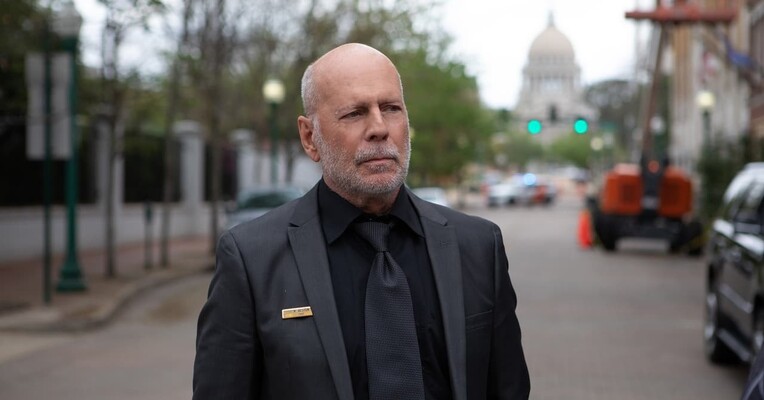 روزی برای مردن - پس‌زمینه