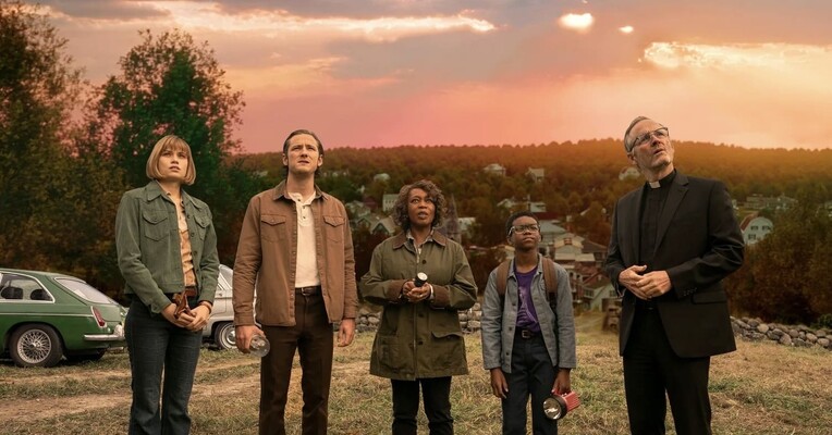 سیلمز لات - پس‌زمینه