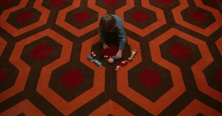 درخشش - پس‌زمینه