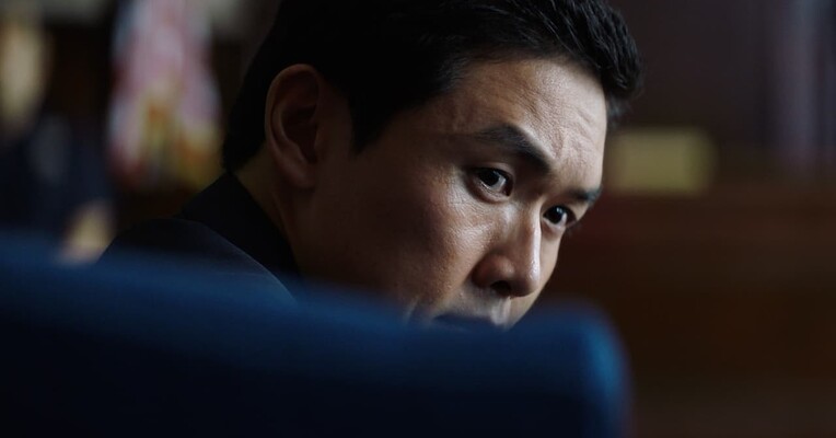 شلیکی از پس دیوار - پس‌زمینه