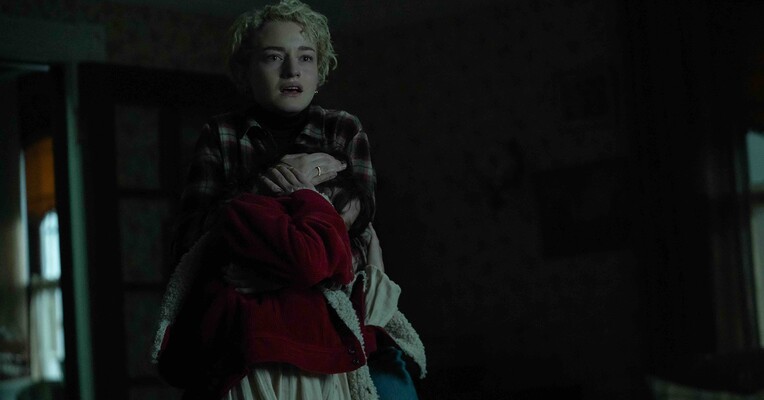 مرد گرگ نما - پس‌زمینه