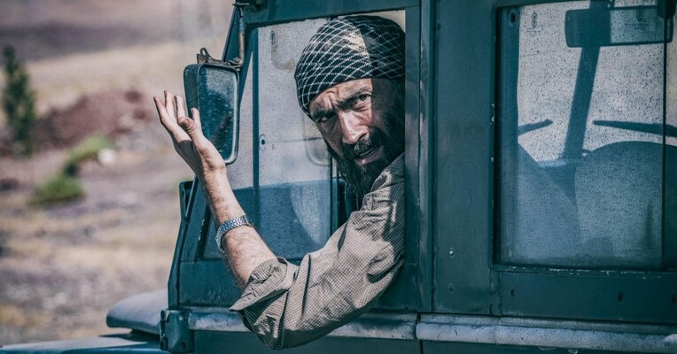 ماجرای نیمروز: رد خون - پس‌زمینه