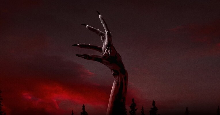 ملعون - پس‌زمینه