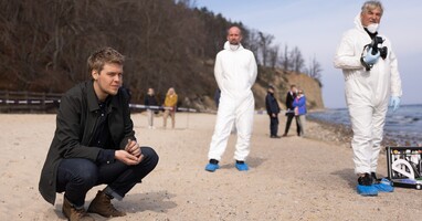  تصویر رنگ های شیطان: قرمز