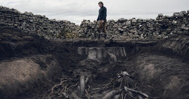  تصویر زمین بی حاصل