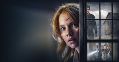  تصویر دختری پشت پنجره