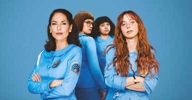  تصویر زنان آبی‌پوش