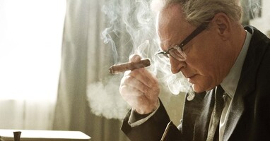  تصویر مردم در مقابل فريتز باوئر