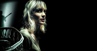  تصویر مراقب: سایه‌های گذشته