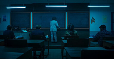  تصویر مدرس ارواح: آیا شب است یا می‌دانی؟