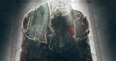  تصویر تاج: تقسیم شده با خون