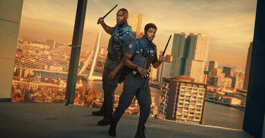  تصویر تقریباً پلیس