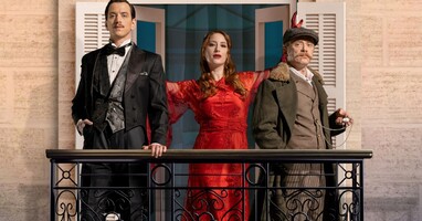  تصویر نیمه شب در عمارت پرا